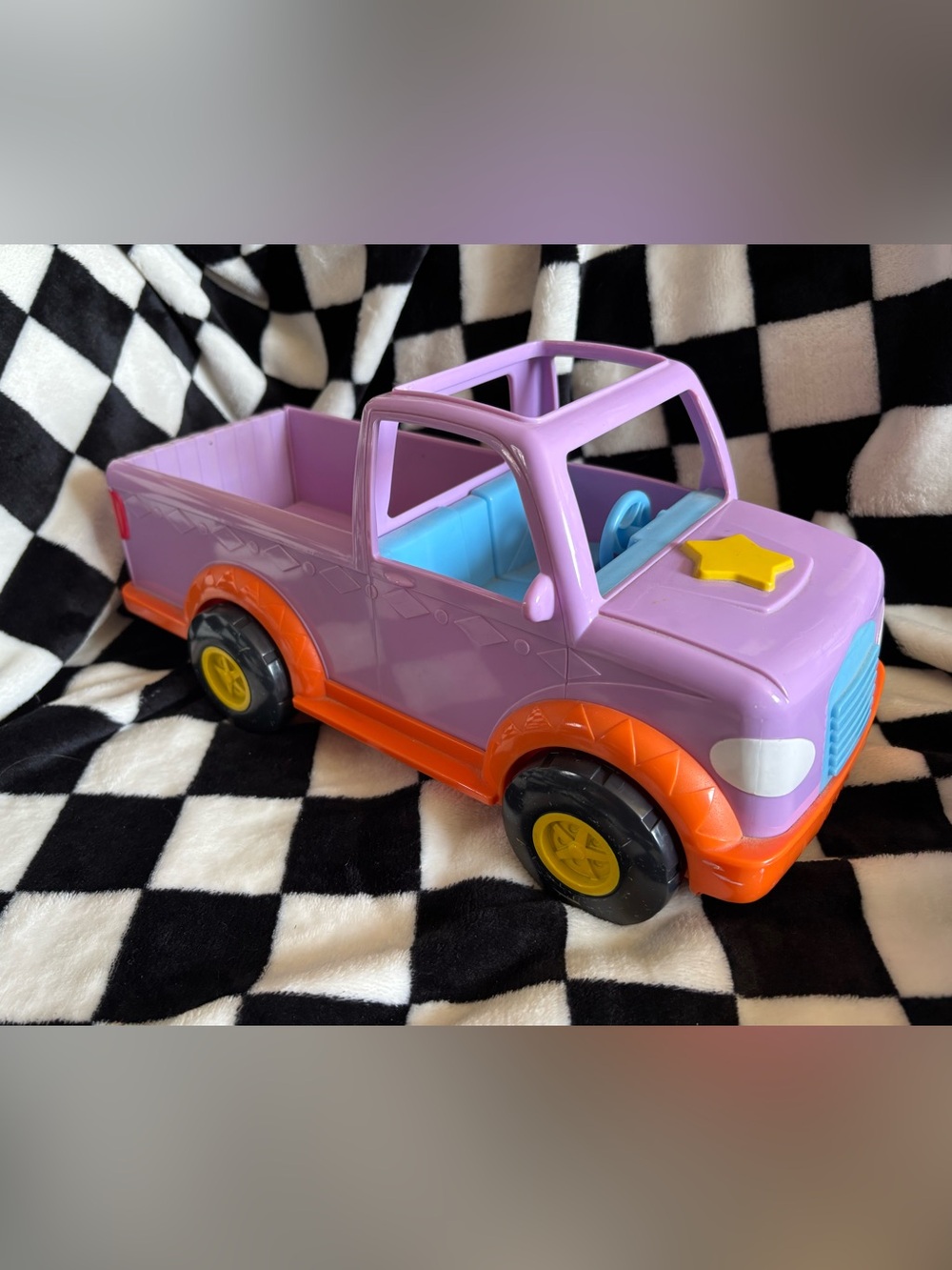 2006 purple Dora pick up truck working with batteries